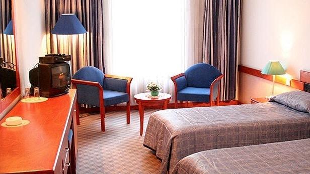 Tori Hotel Tiflis Habitación foto